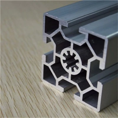Extrusión de aluminio con ranura en T4040
